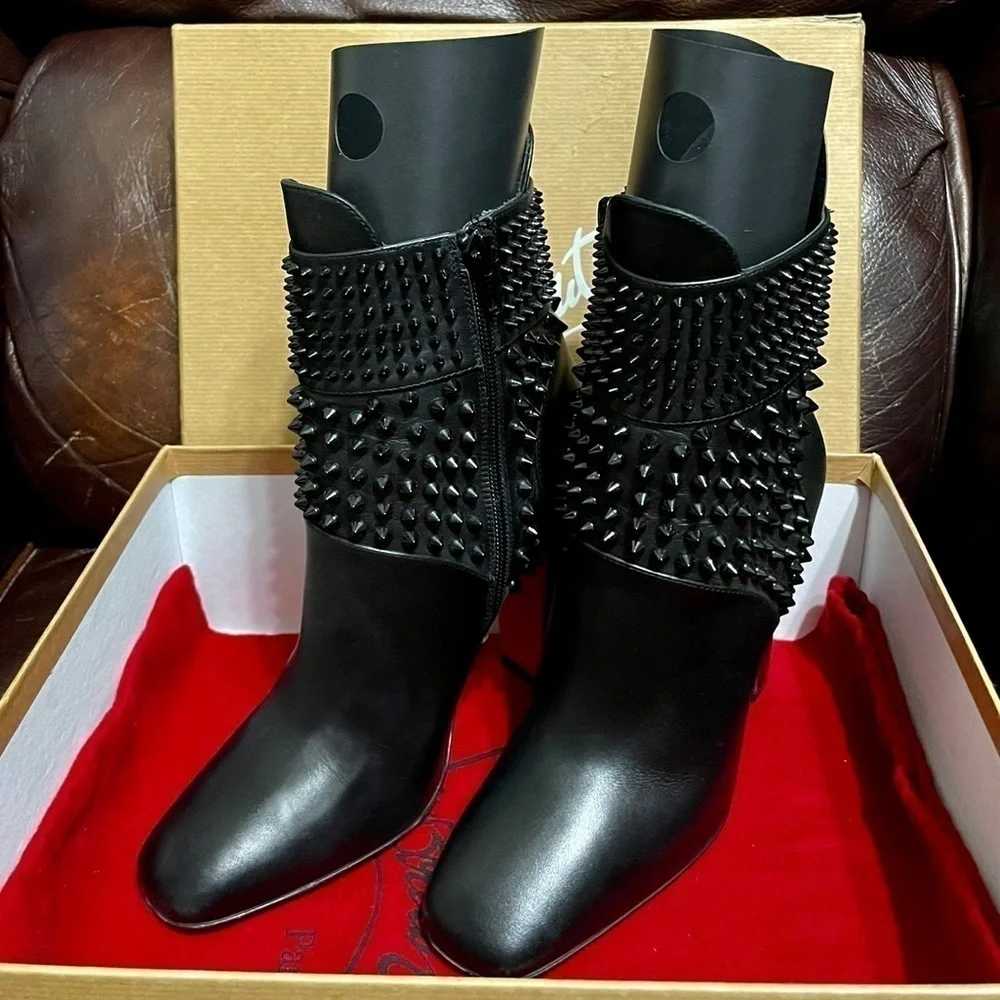 Christian Louboutin Praguoise spikes bootie round toe kid leather 100mm EU37